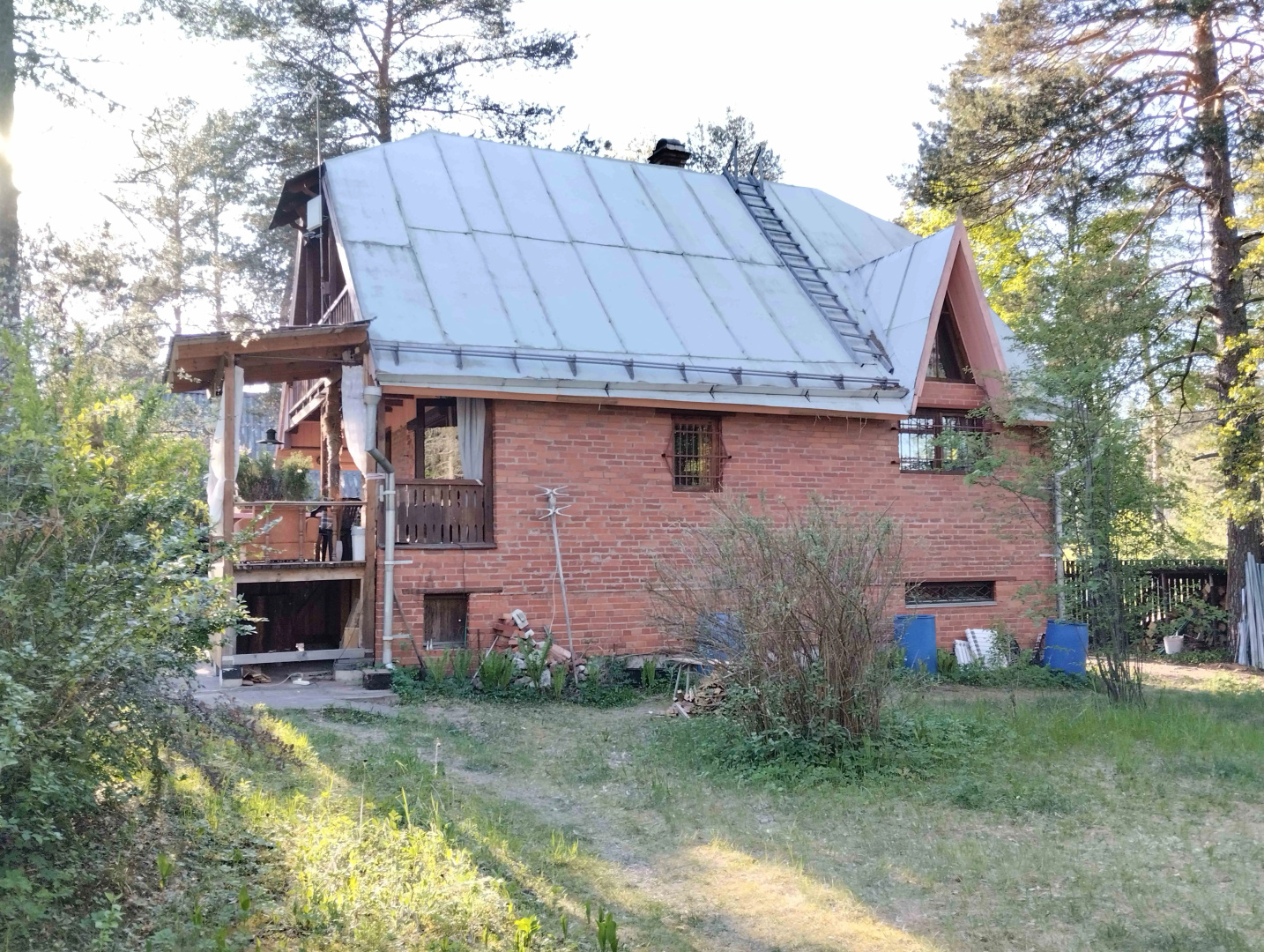 Частный дом Дом у реки в английском стиле