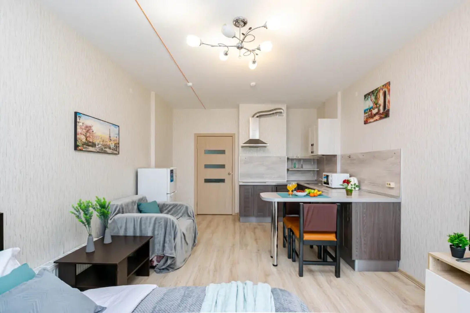 Апартаменты Cosmos Apart на Революции 54 (1)