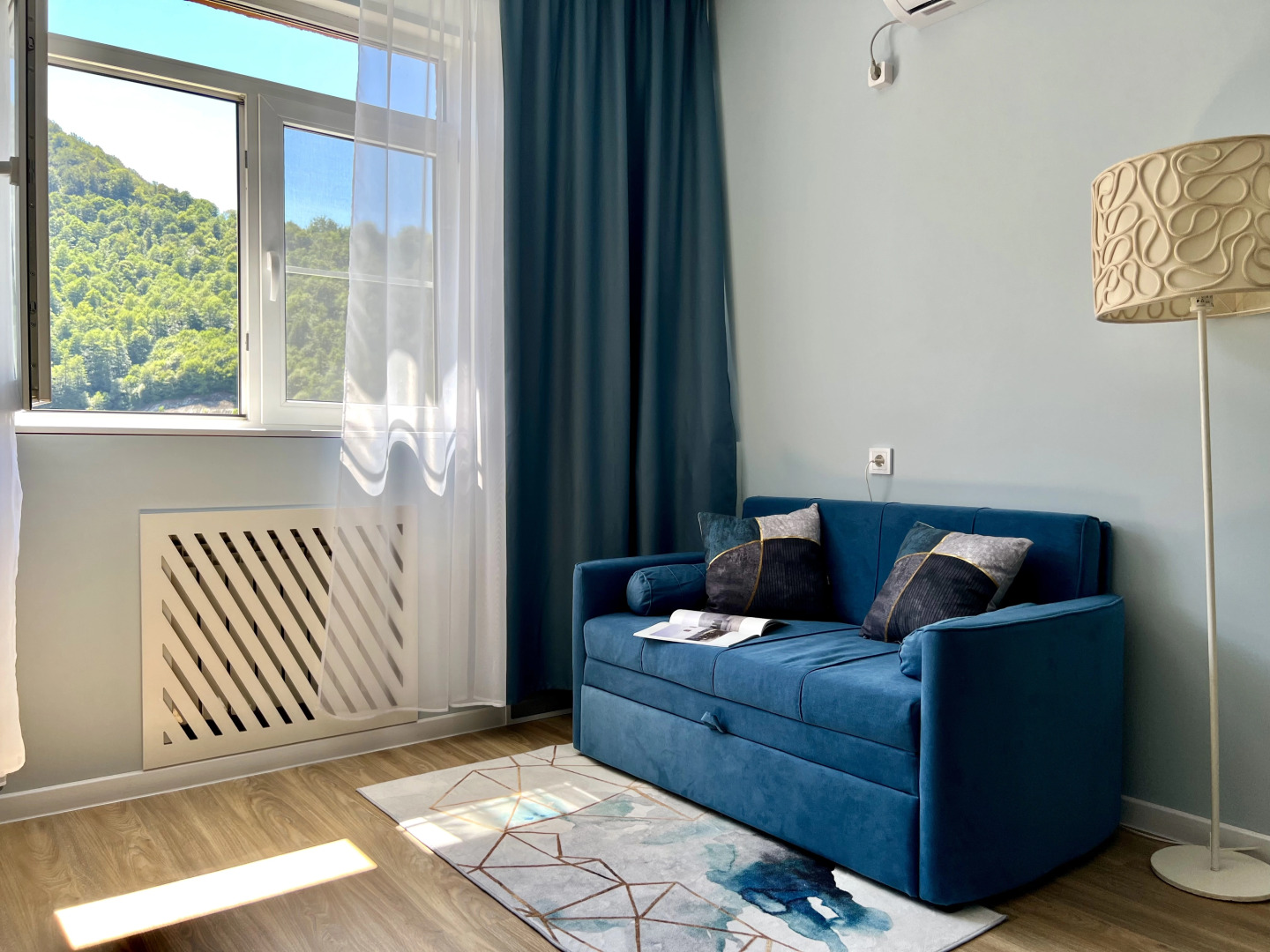 Квартира 65 м удобная для семьи напротив Казино с видом на горы