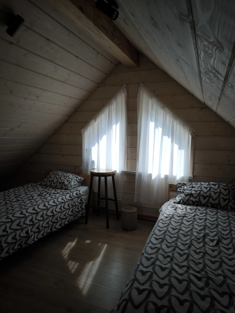 Частный дом Чёрный домик у озера Отрадное