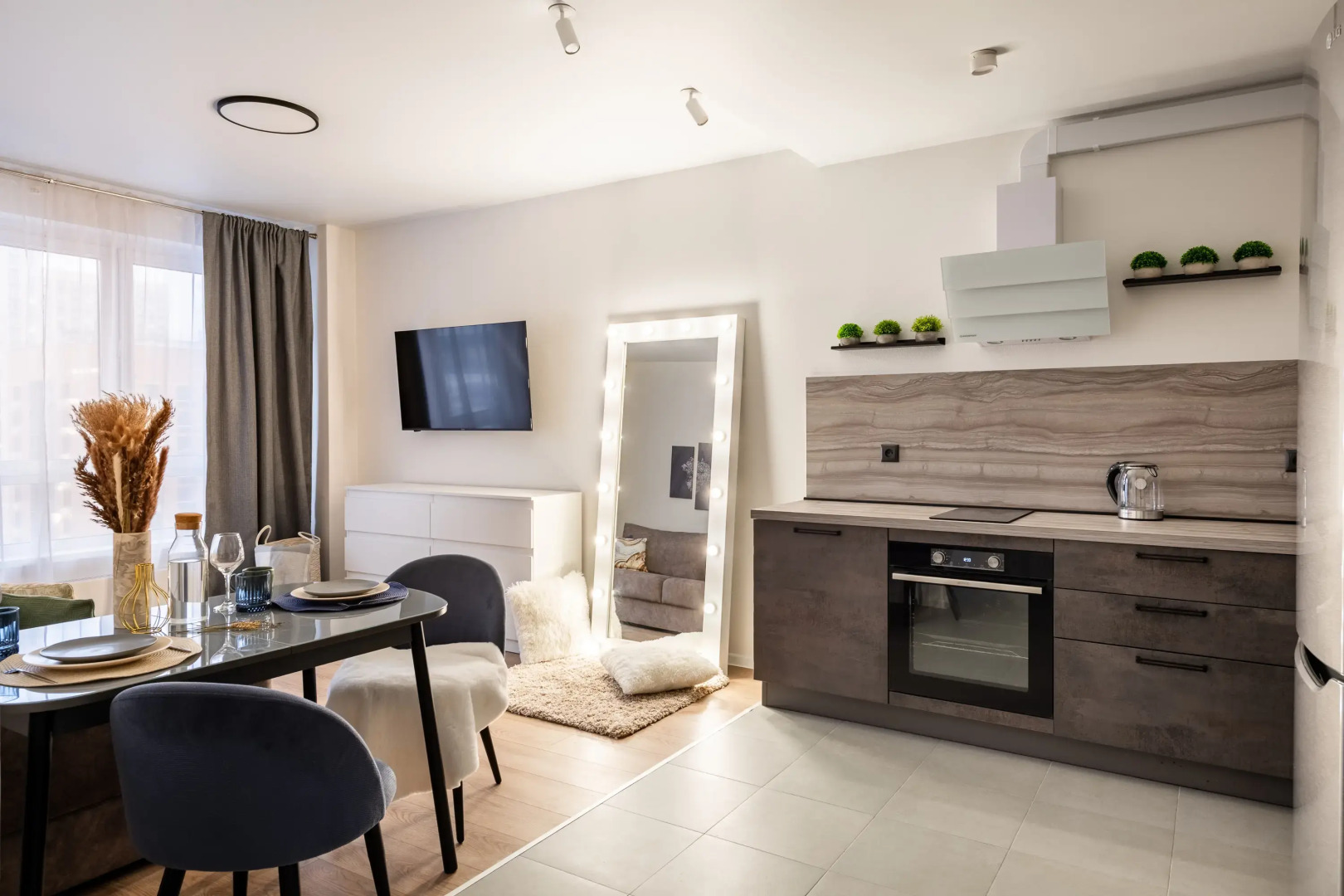 Квартира Зазеркалье