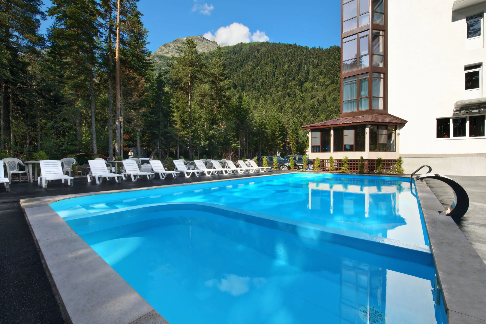 Миррос Субай Отель Домбай