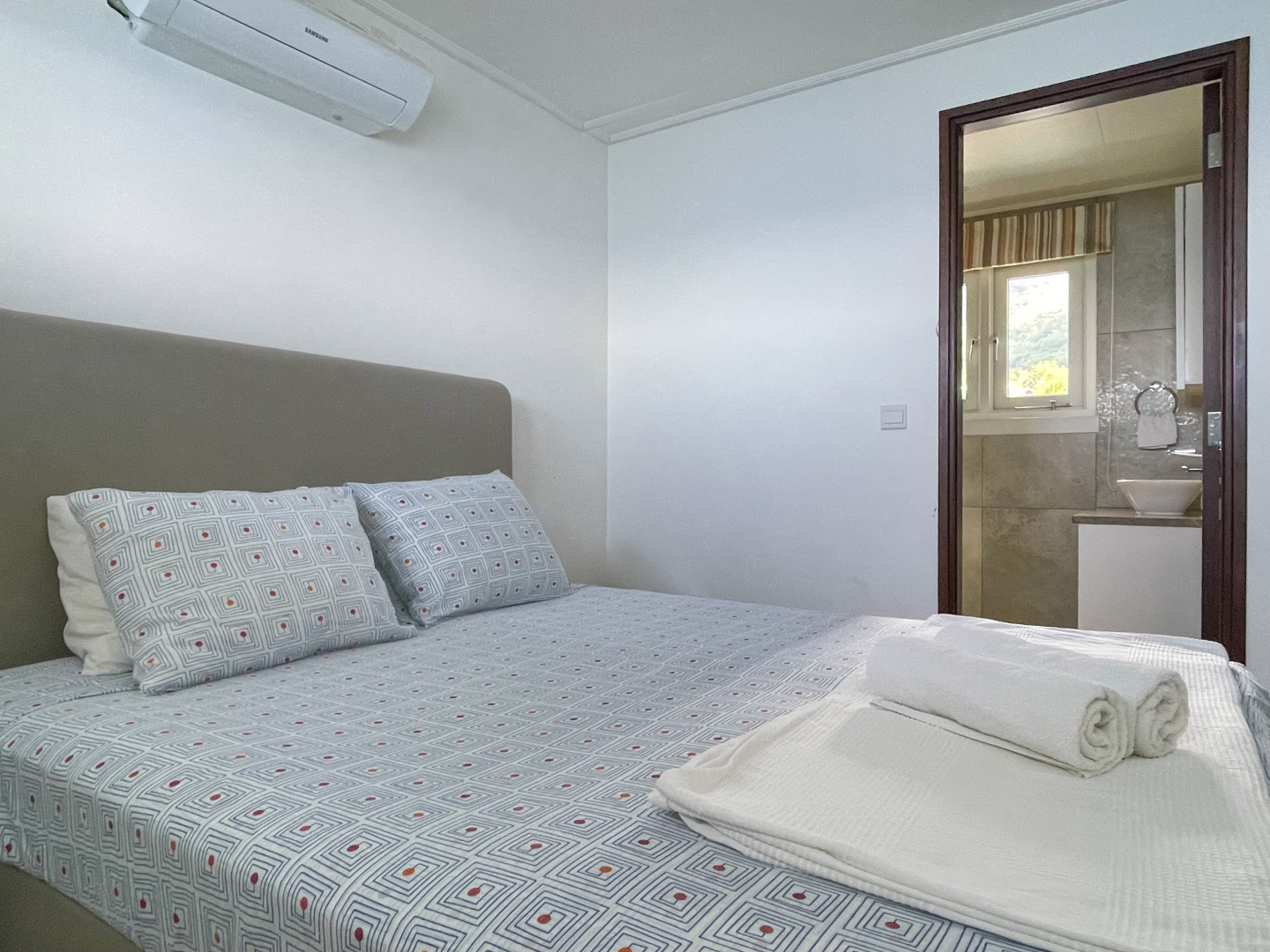 Вилла VallonEnd Beach Front