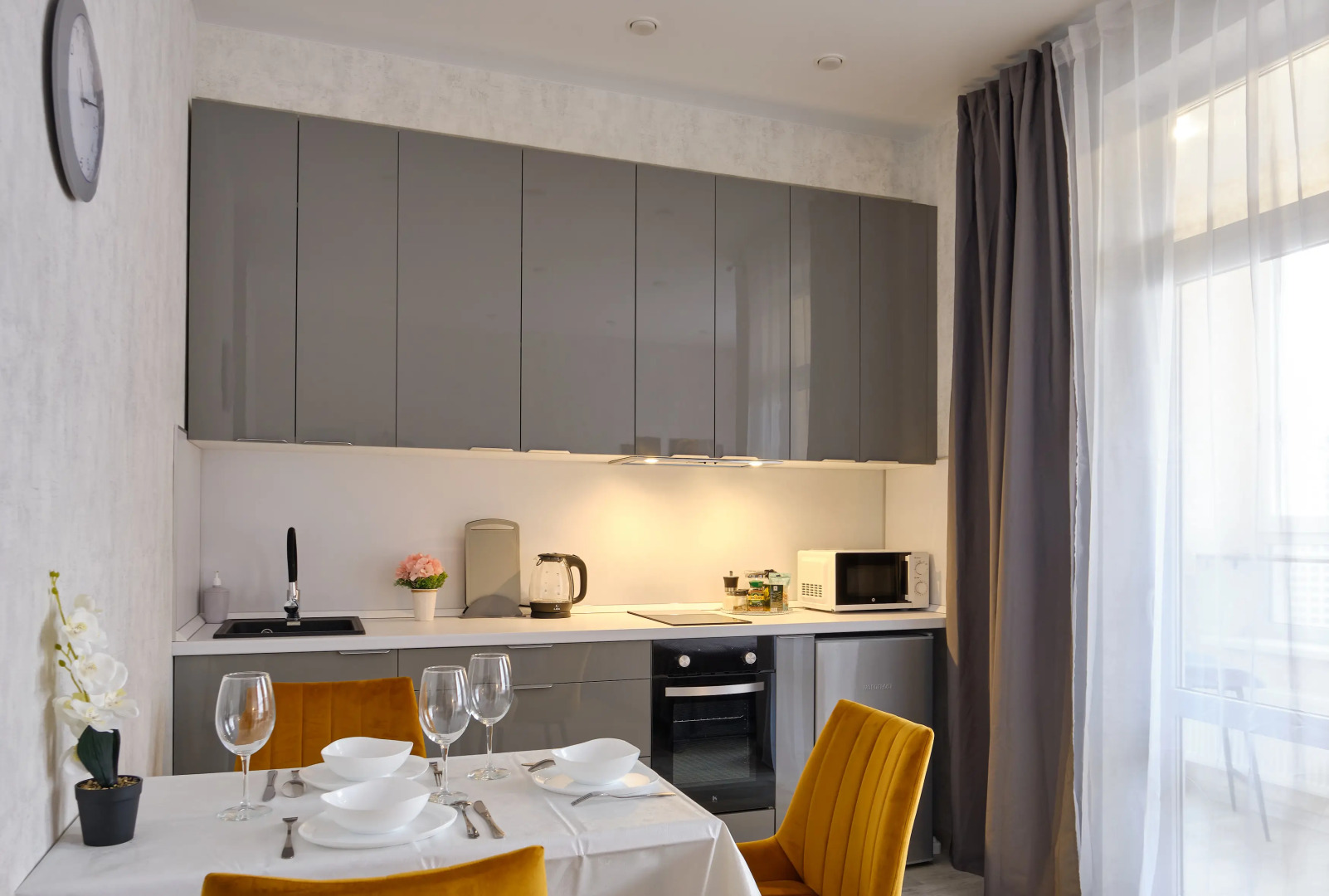 Апартаменты RentPlaza возле Центра