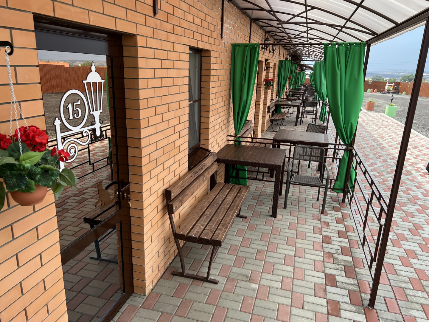 Отель Астонит