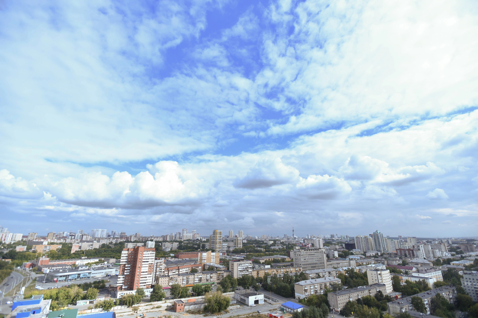 Апартаменты ApartHause с красивым видом на город с 24 этажа