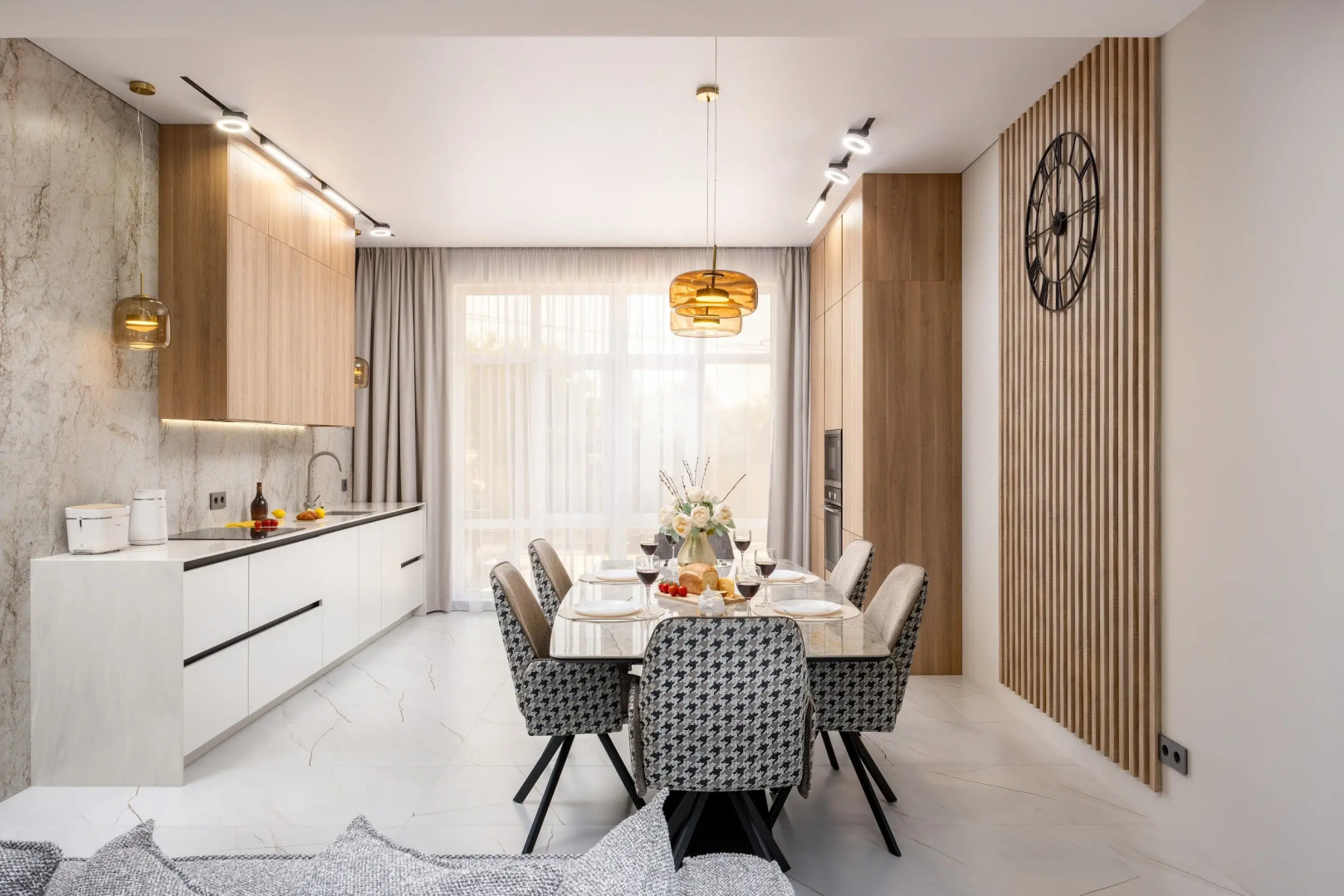 Вилла с подогреваемым бассейном и 6 спальнями