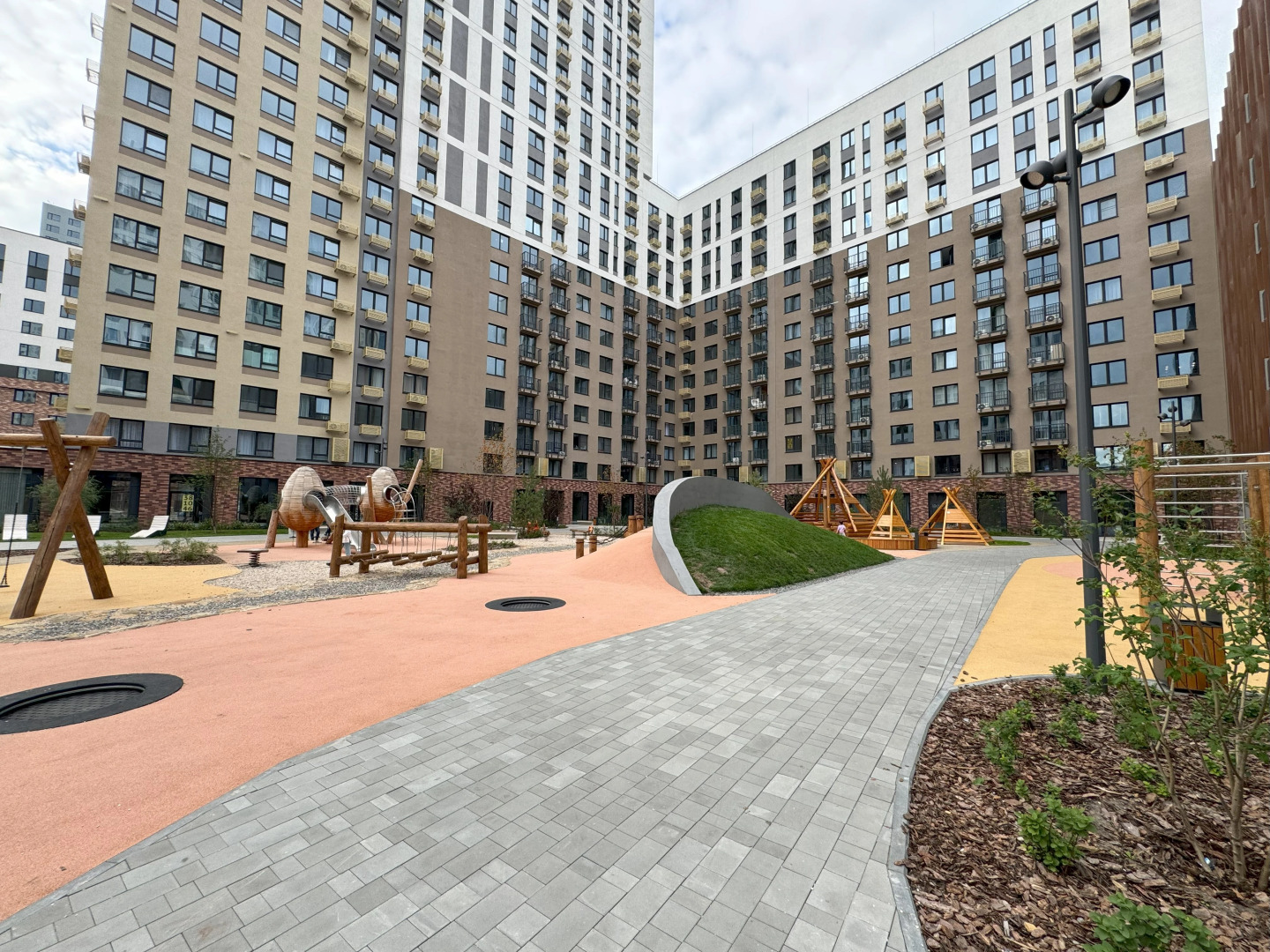 Апартаменты Четырехместная дизайнерская квартира в "Сердце Сибири"