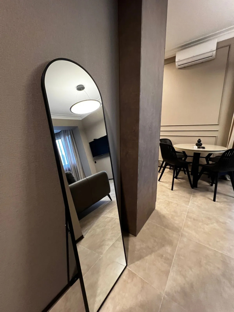 Apartments Leitmotif