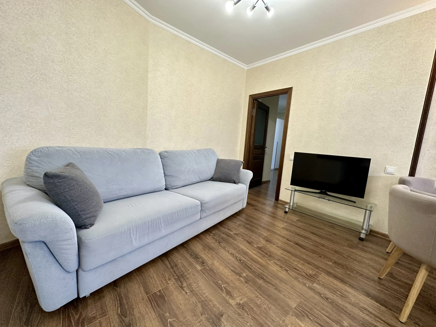 Квартира Самоцветы 3-комнатная