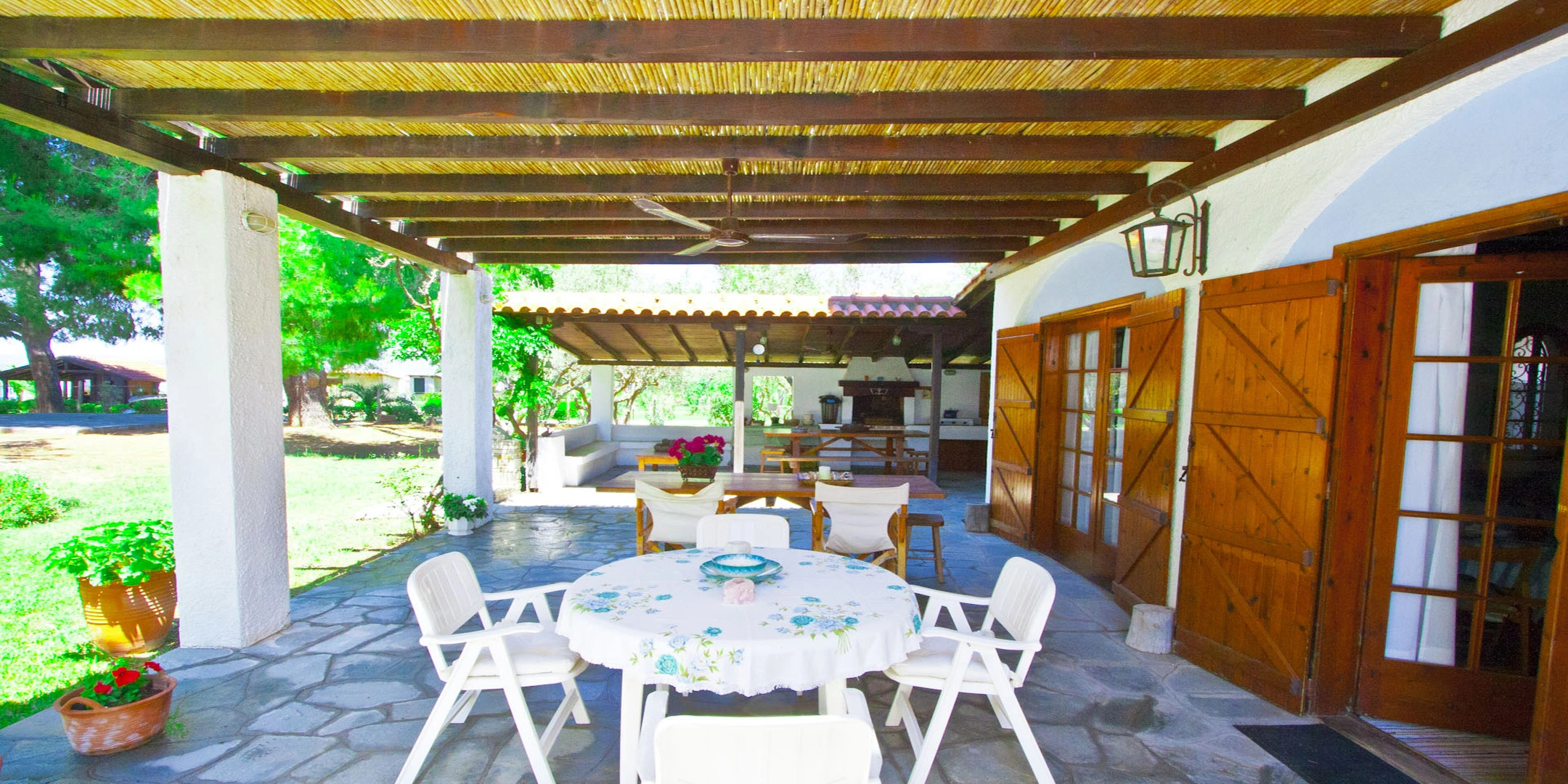 Вилла Beaufort BeachFront Nikiti