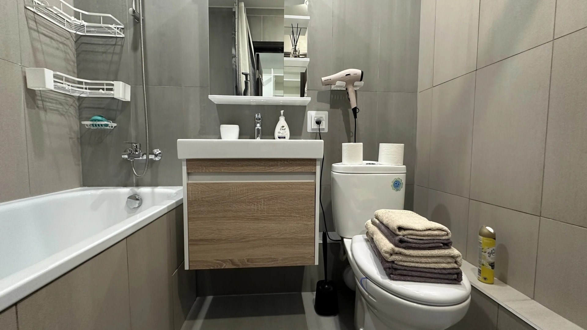 Апартаменты Истоман Two Клубничное Поле