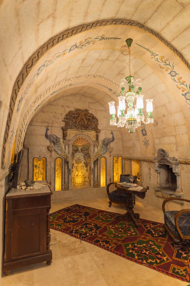 Отель Solo Cave Suites