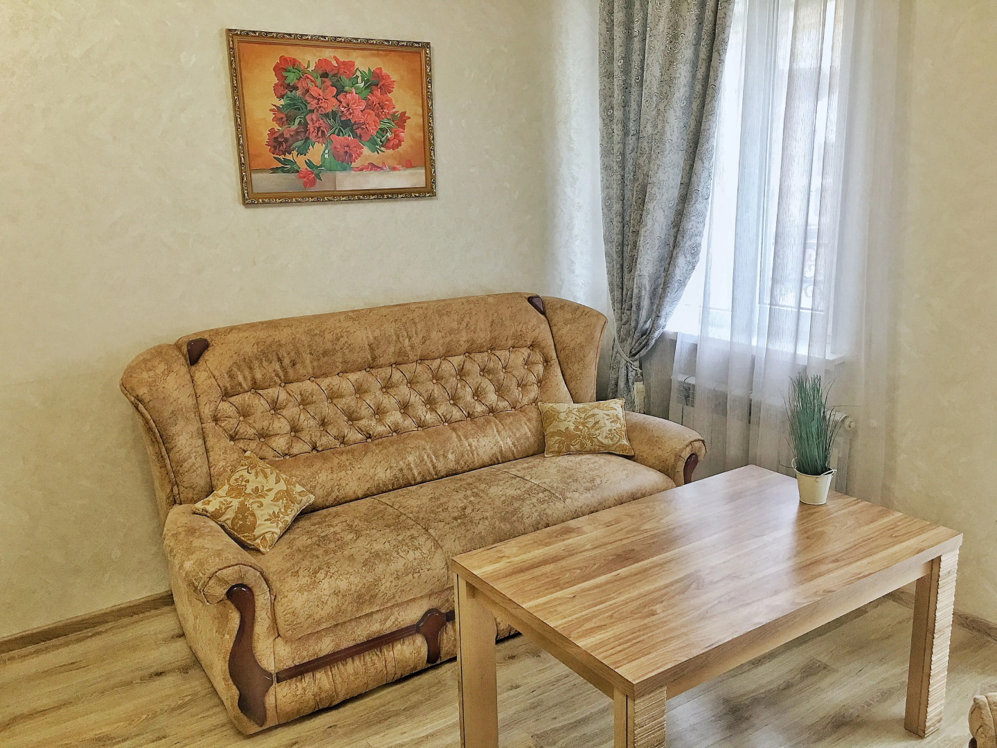 Квартира Люкс с балконом на Набережной Ялты