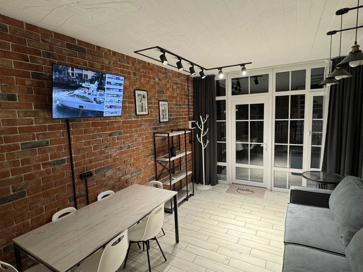 Апартаменты Азов лофт с видом на море