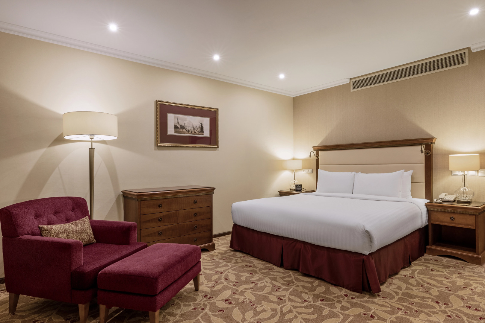 Сафмар Аврора Люкс (бывший Марриотт Ройал Аврора)