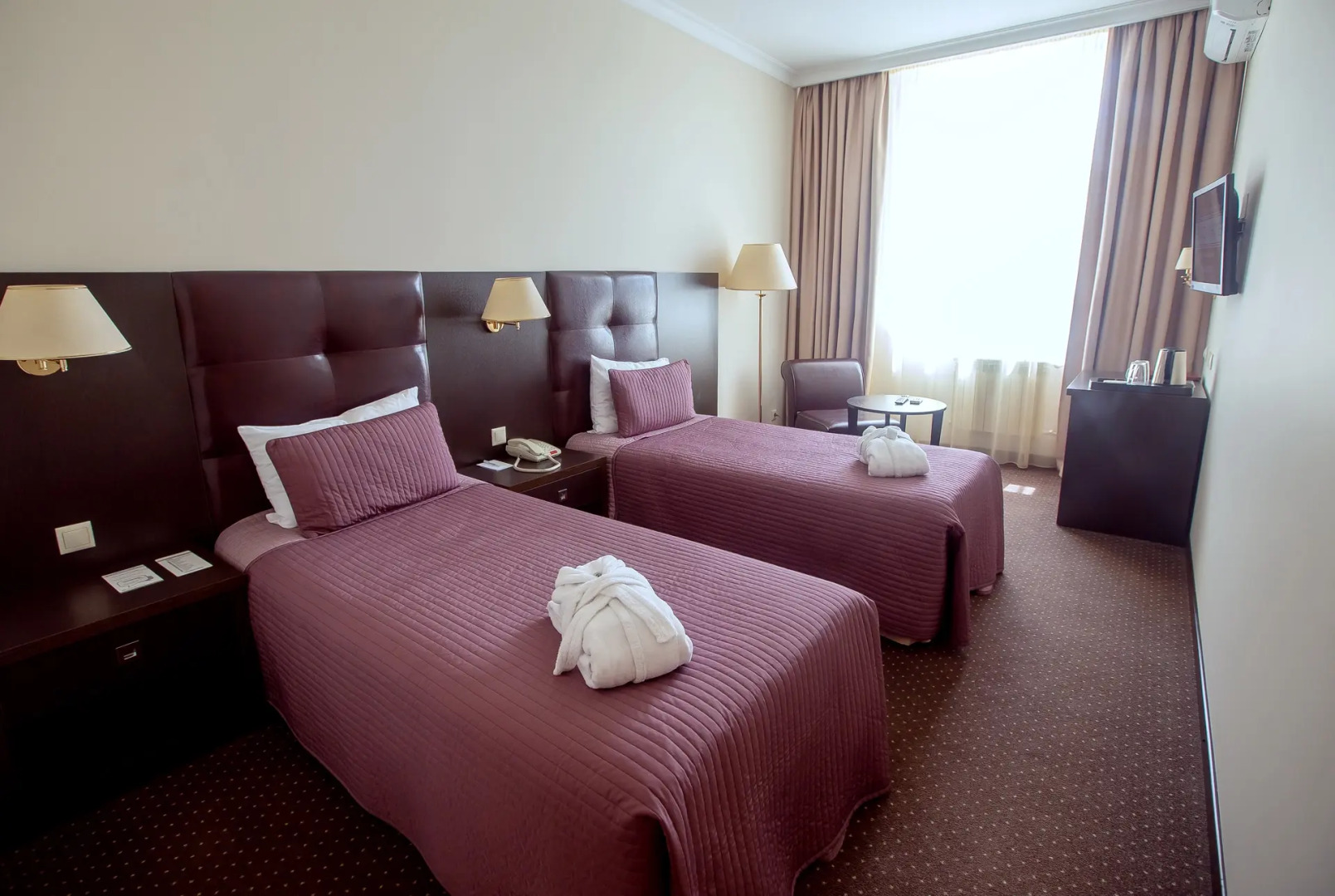 Отель Бардин