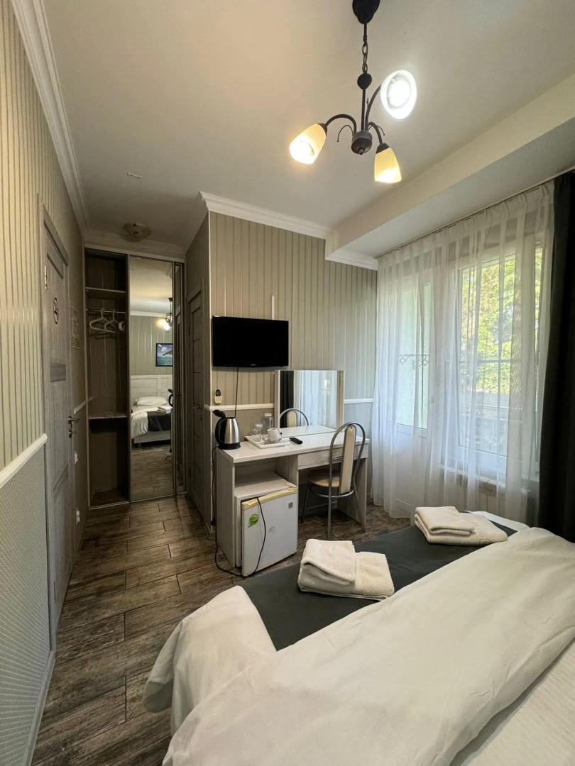 Отель Тростник