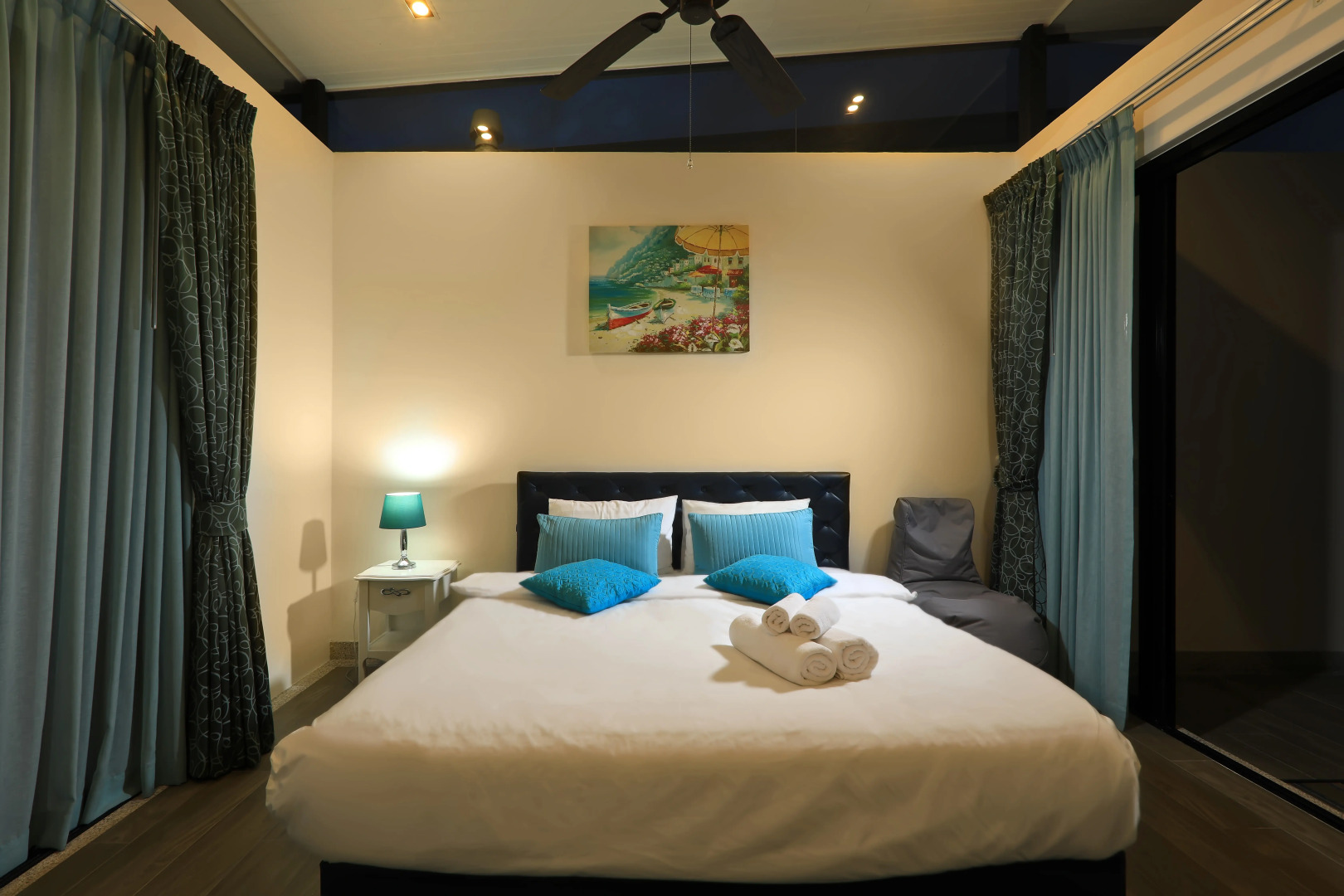 Частный Дом 3-комнатный таунхаус с рабочей зоной и парковкой 10 минут до пляжа Банг ТаоLP-65/131