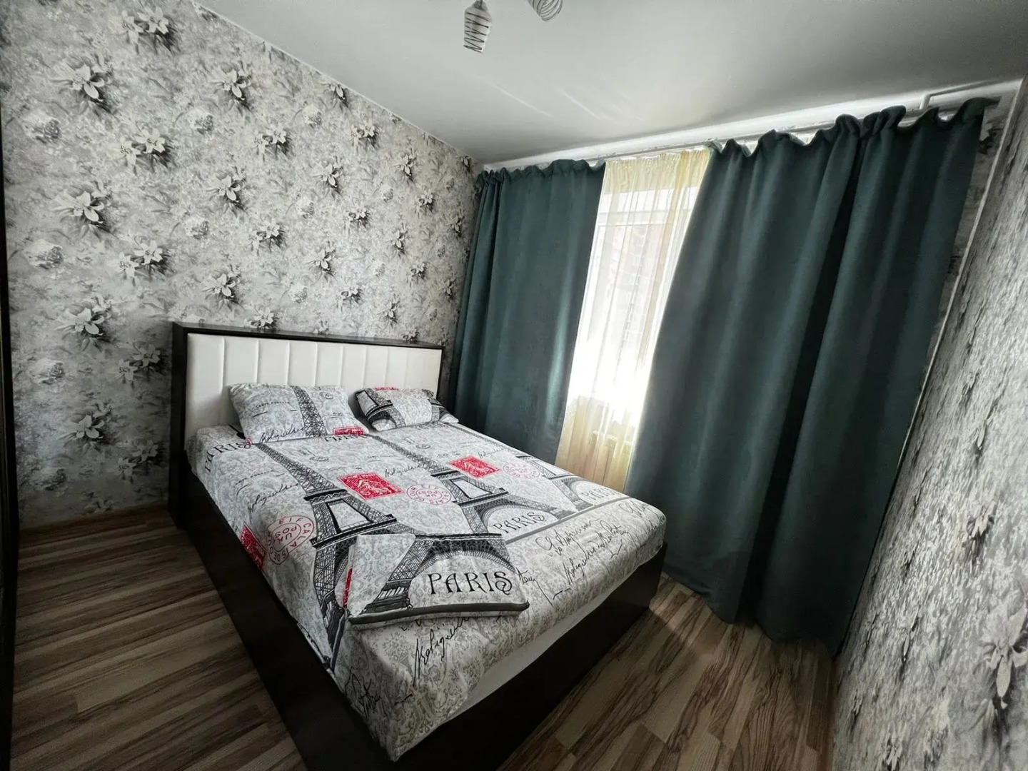 Квартира AlexHome РП Свердловский Строителей 6