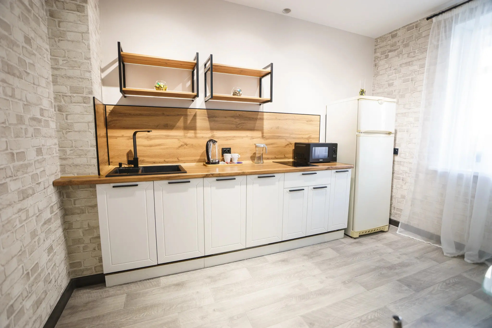 Квартира InnDays Apartments на Шухова 1А