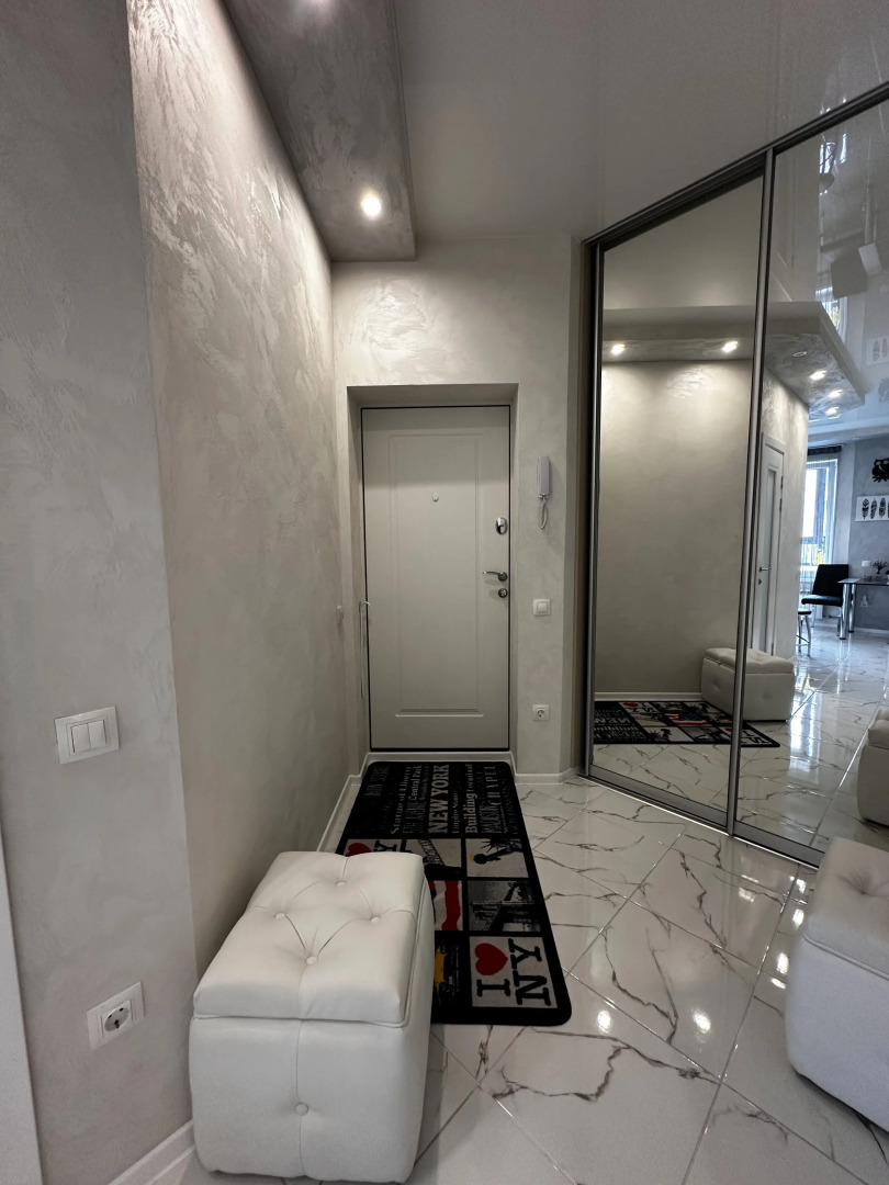 Квартира Магирус с Парящей Кроватью и Джакузи