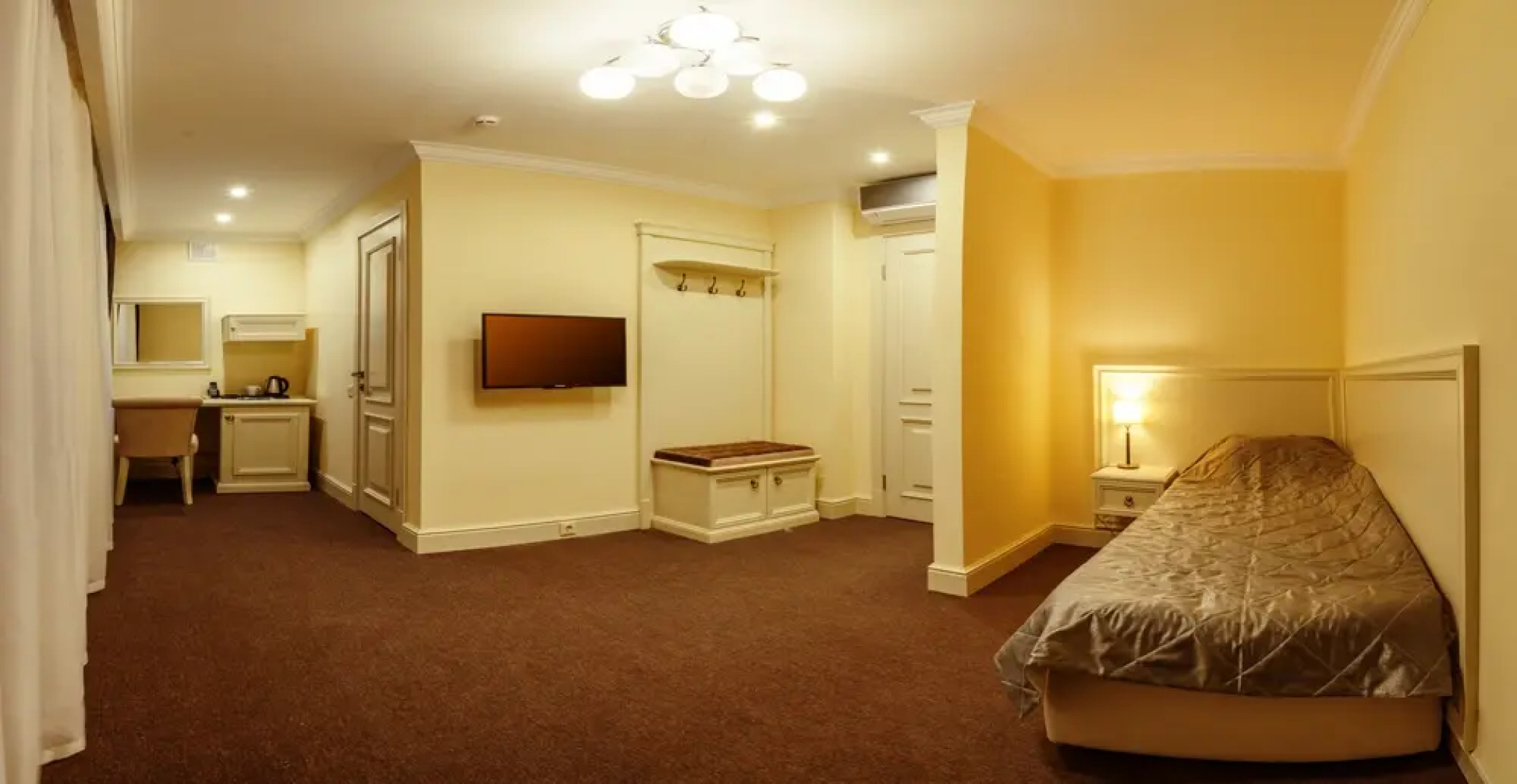 Отель Салют