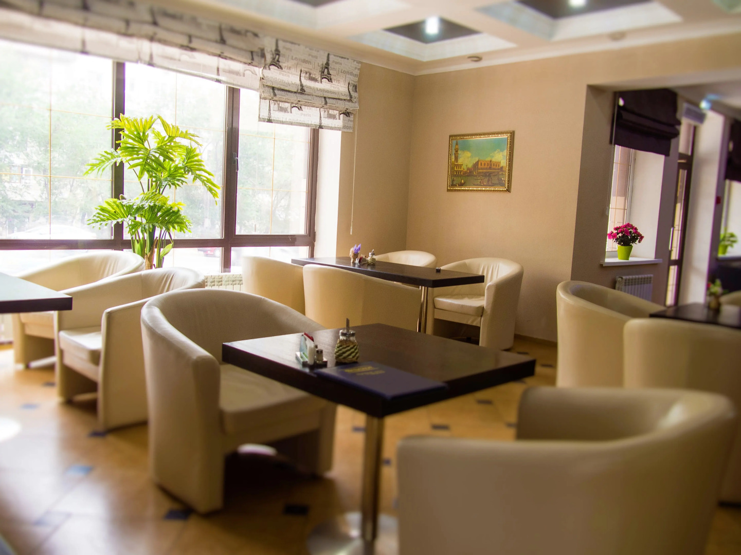 Отель Мартон Родина