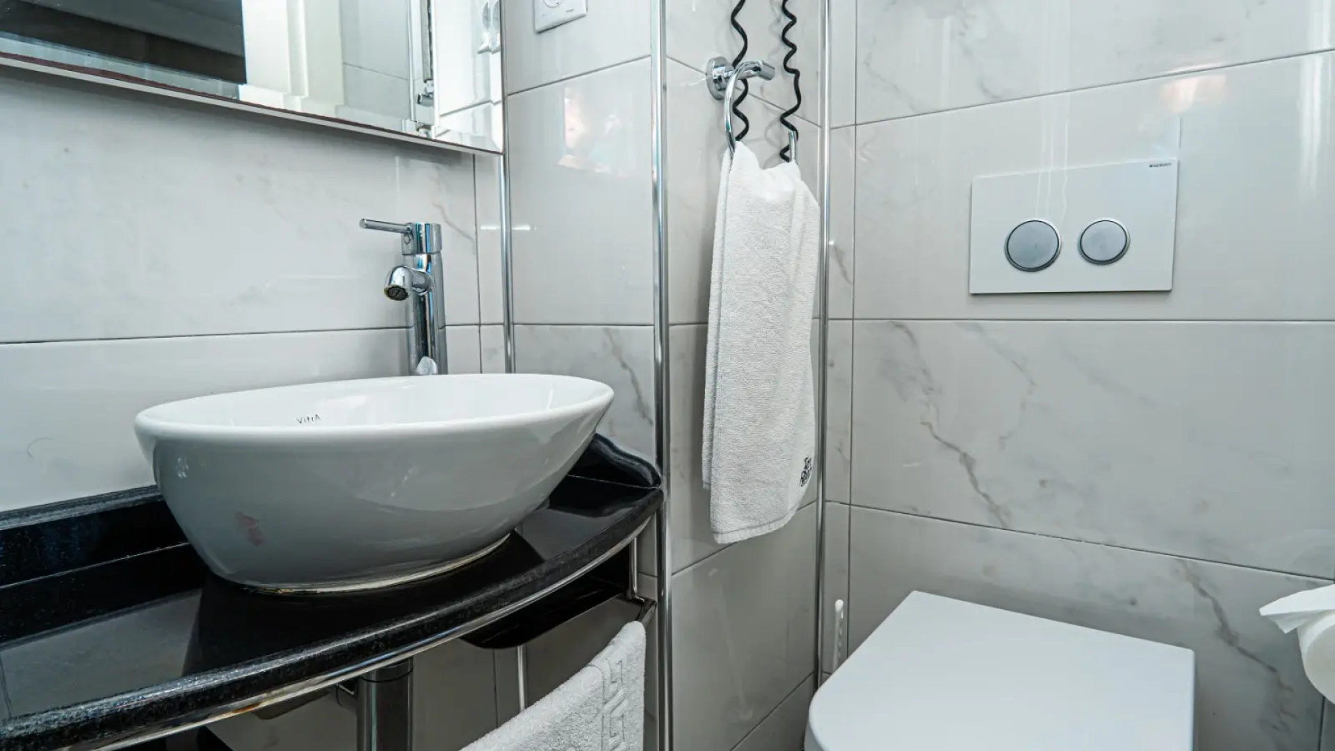 Отель Ten Rooms Istanbul Hotel