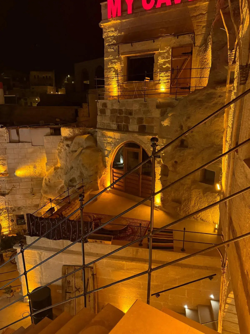 My Cave Suites