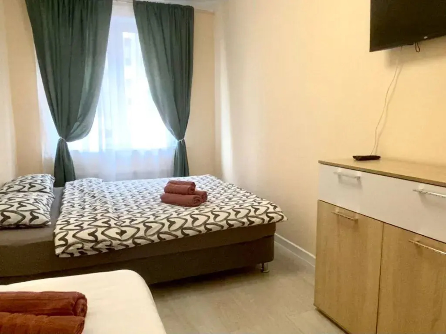 Апартаменты 4 Pant Family House Ватутинки на Яворки