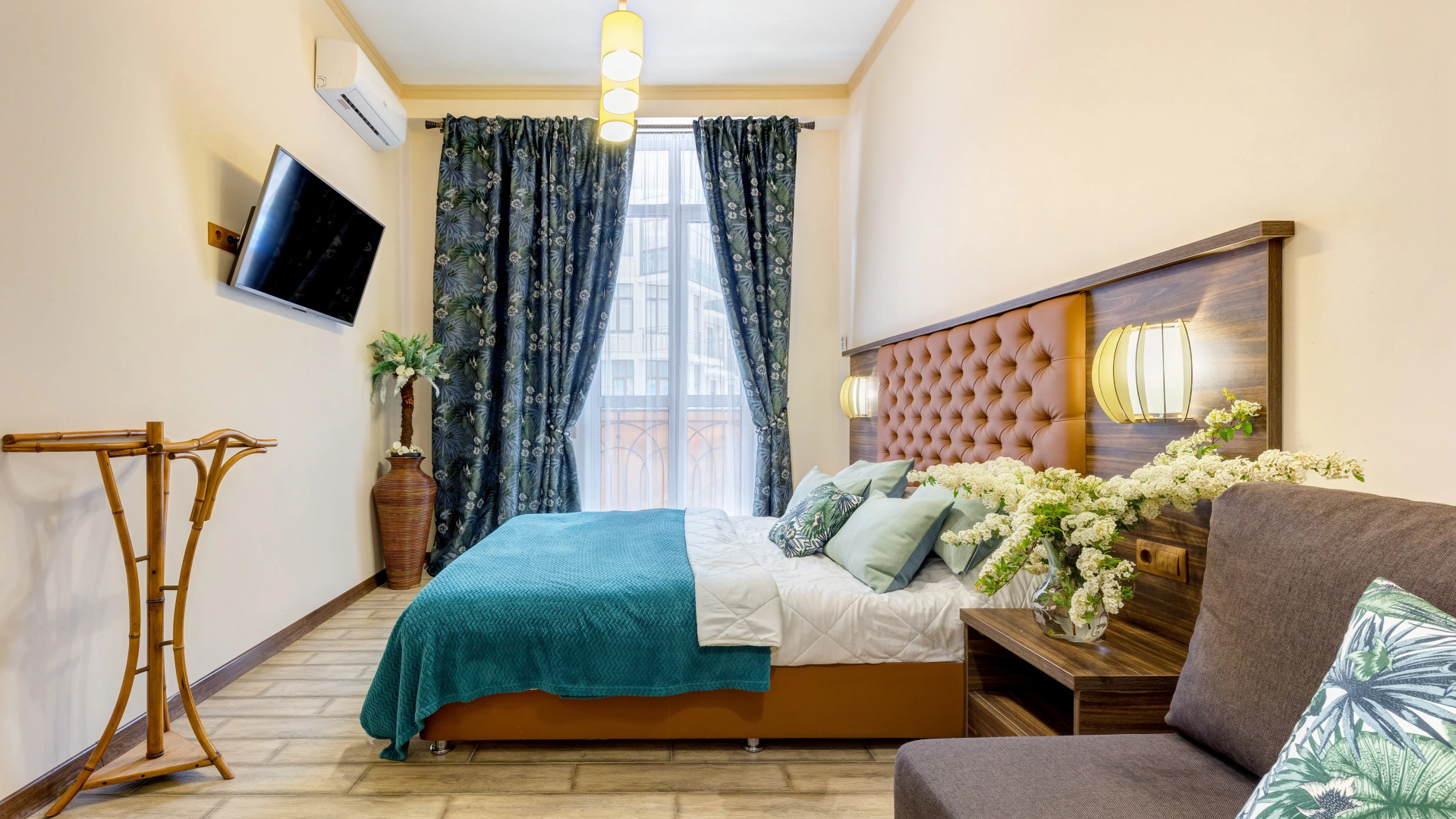 Апартаменты "Наутилус" с балконом в ЖК Черноморский 2