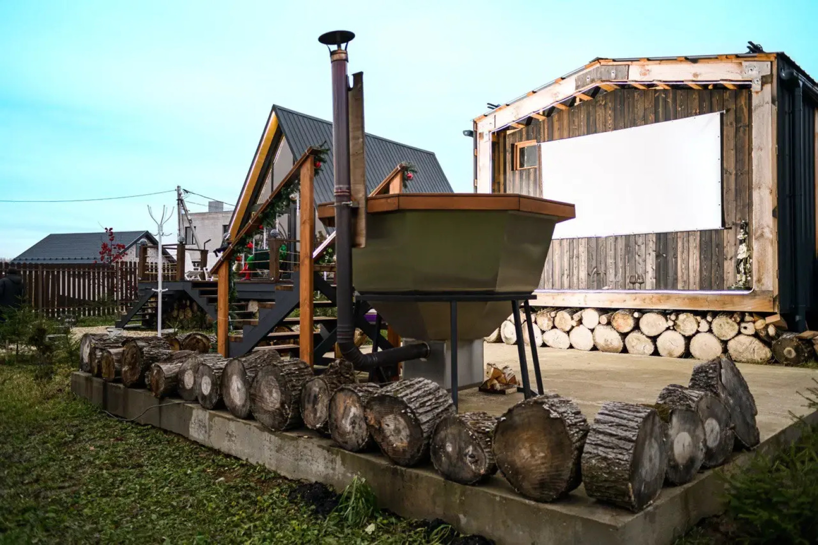 Частный дом дом у озера с чаном и баней