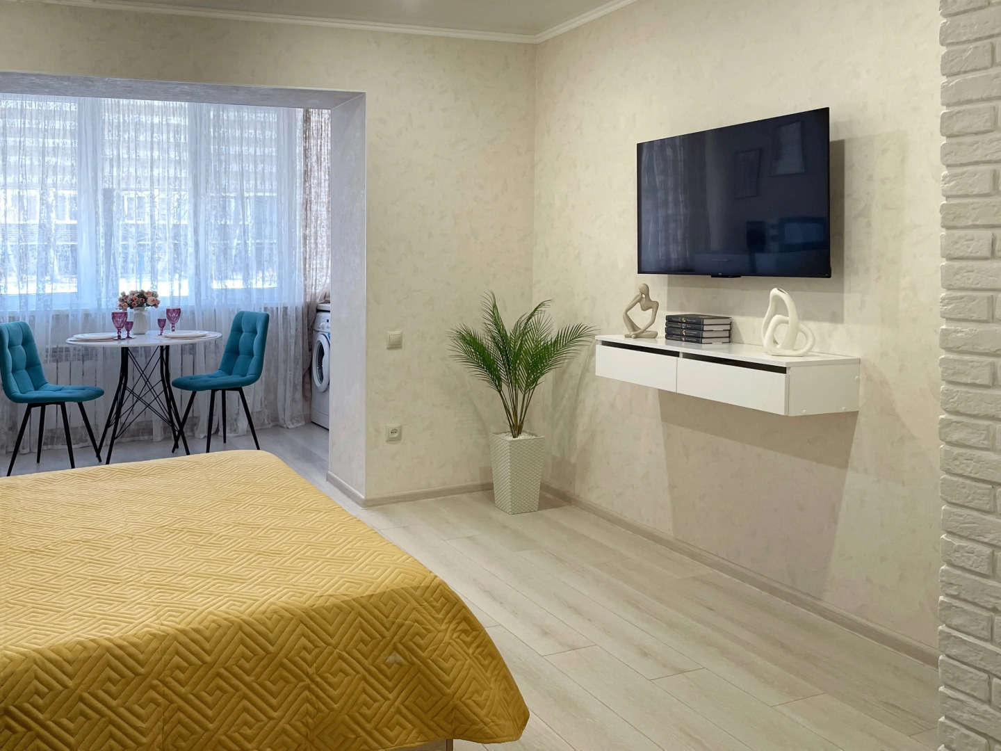 Квартира студия Ромашка