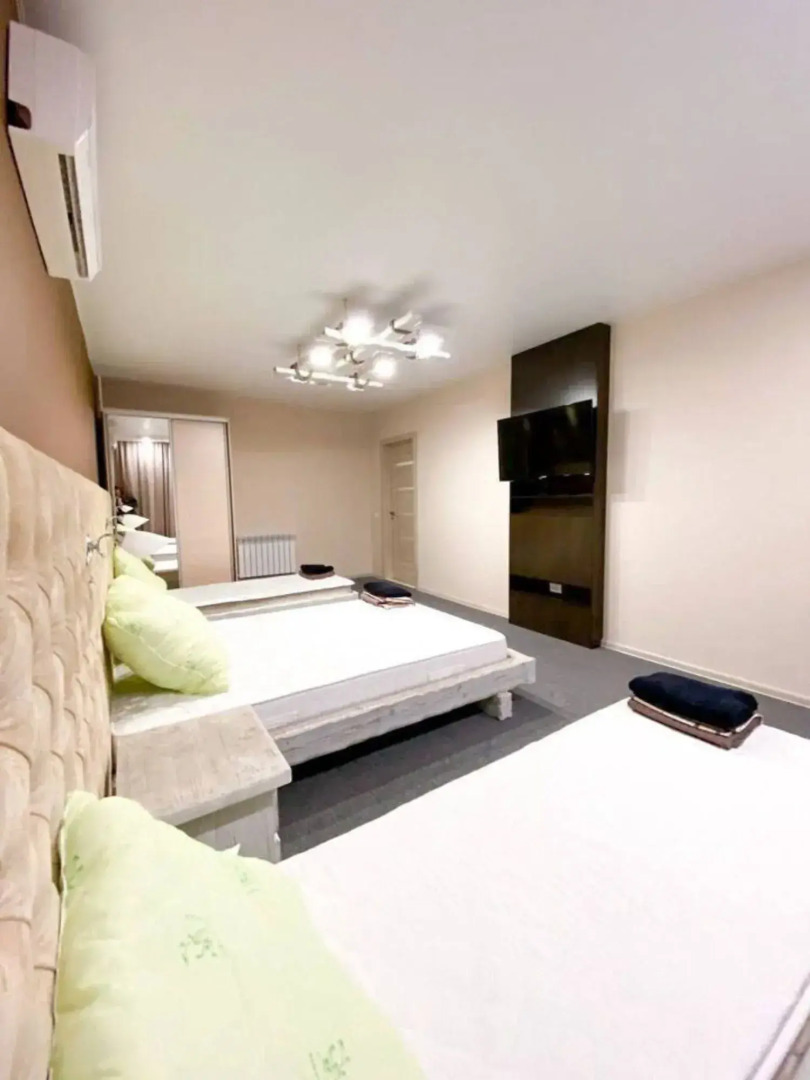 Квартира на Паровозной 15 (7а)