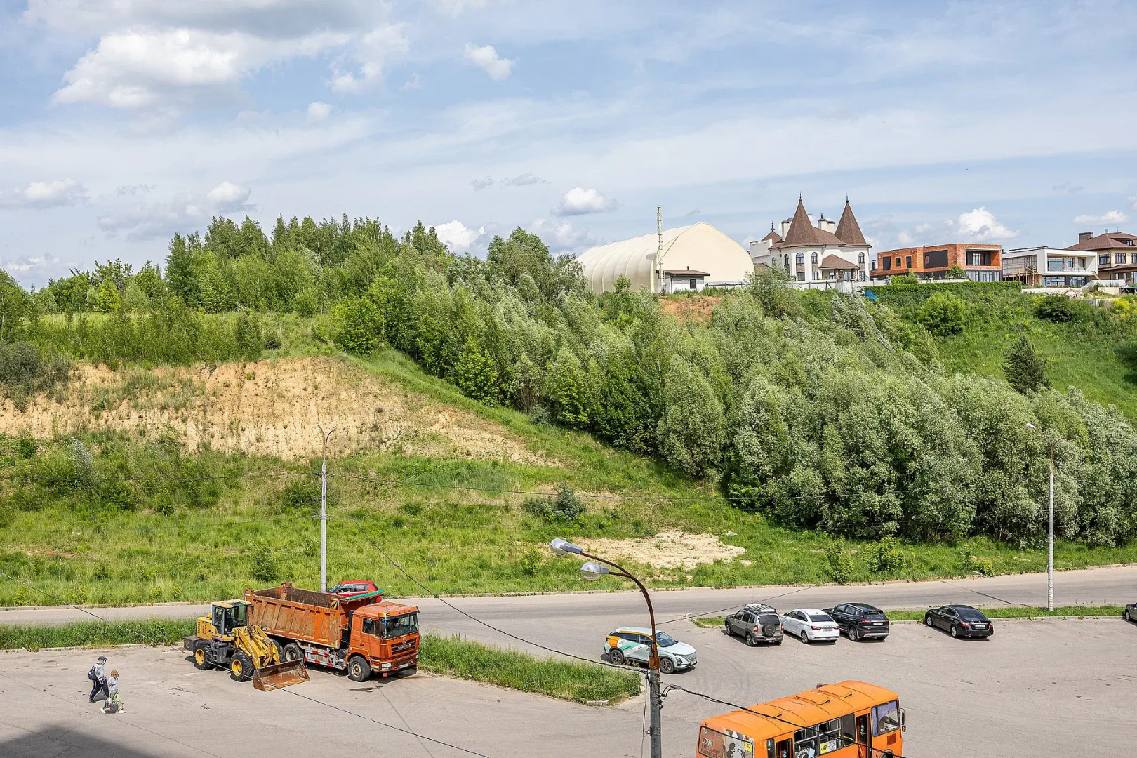 Квартира Студия с Огромной Парковочной зоной в 10 Мин.езды от Центра