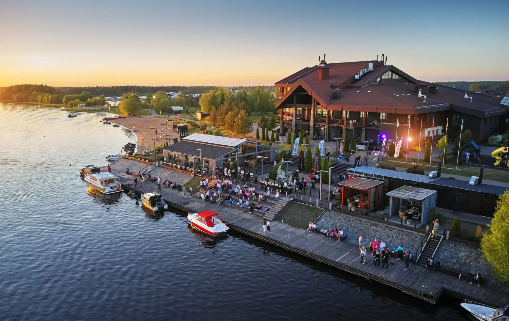 Отель Конаково Ривер Клаб