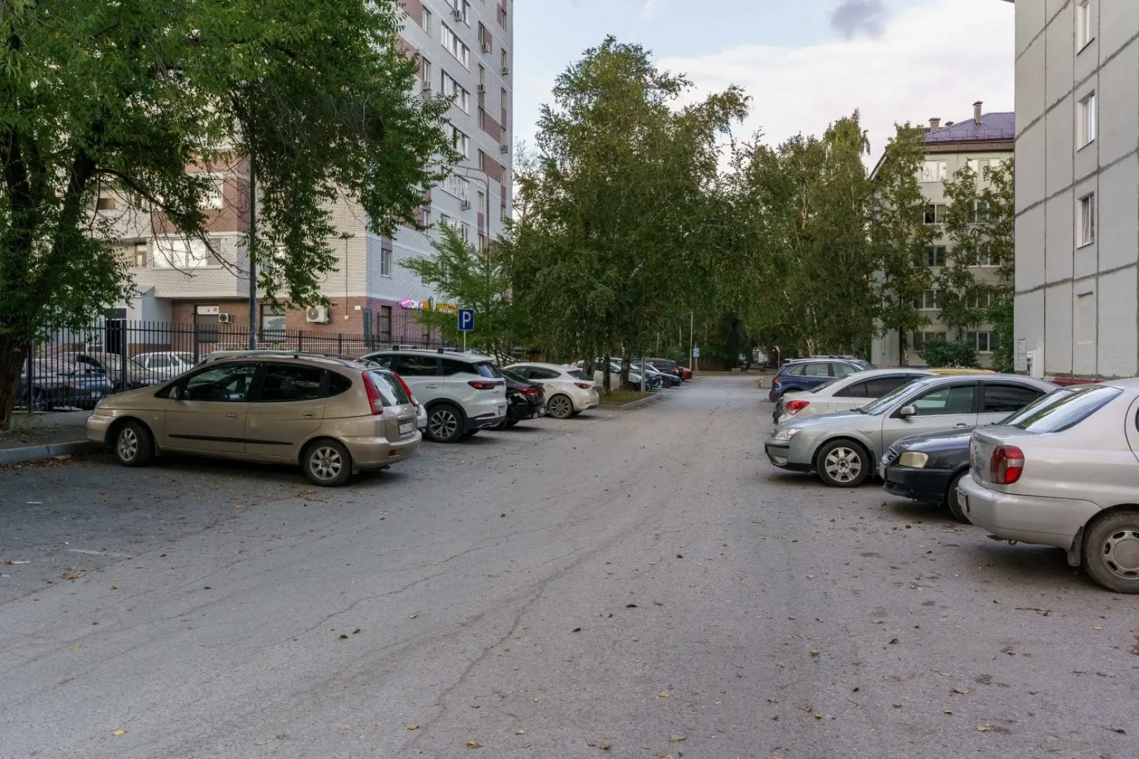 Апартаменты студия в новом доме в центре Тюмени