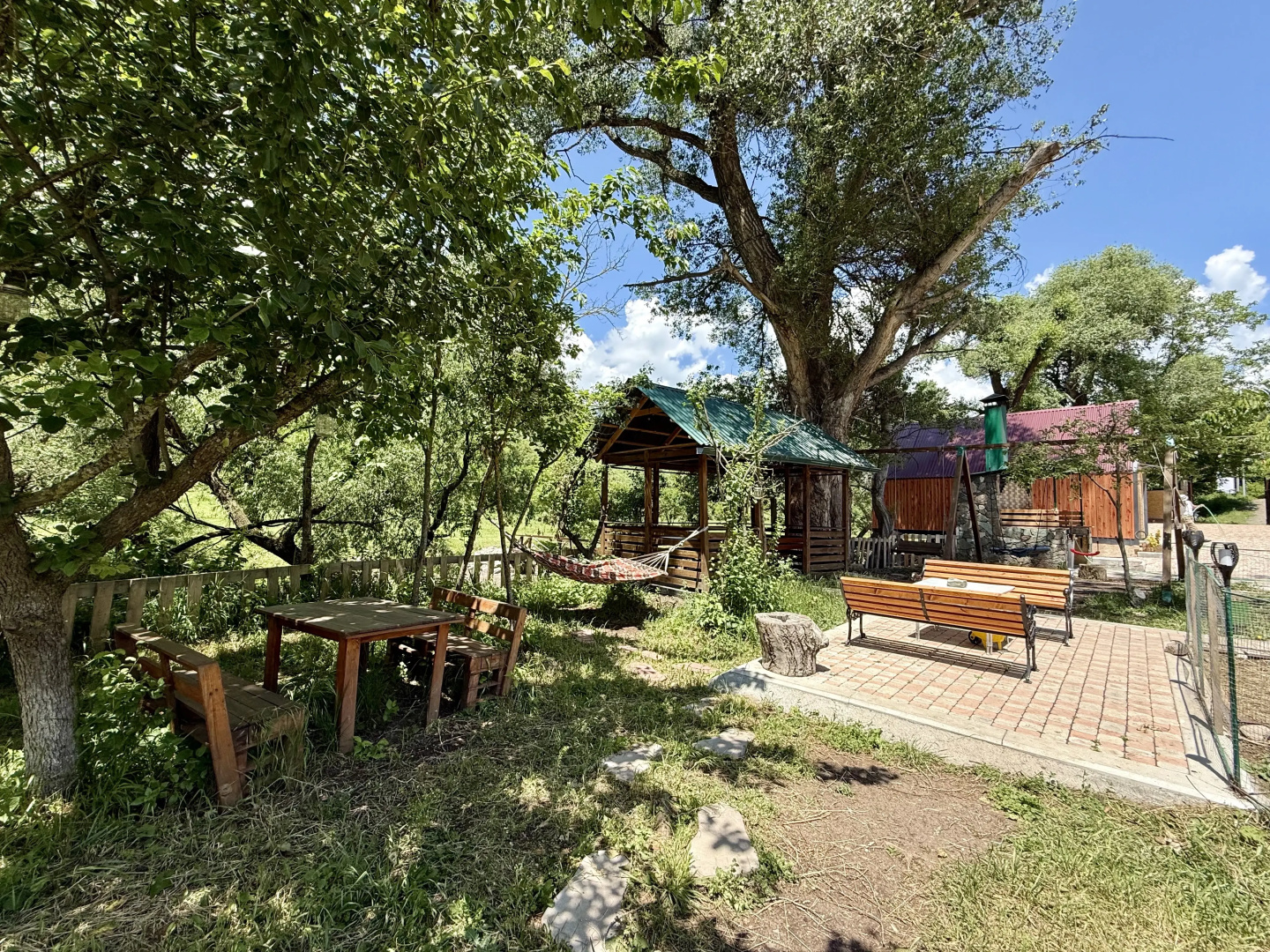 Курортный отель Qarup House