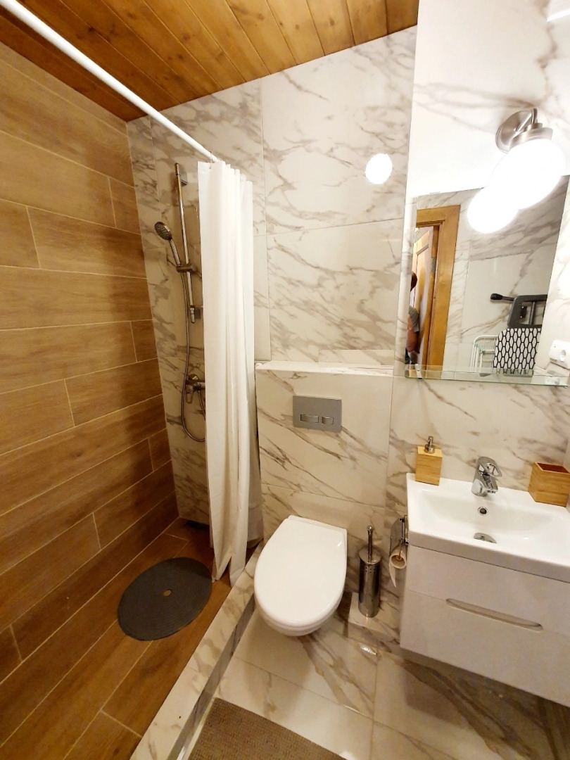 Квартира на Тюльпанов 1