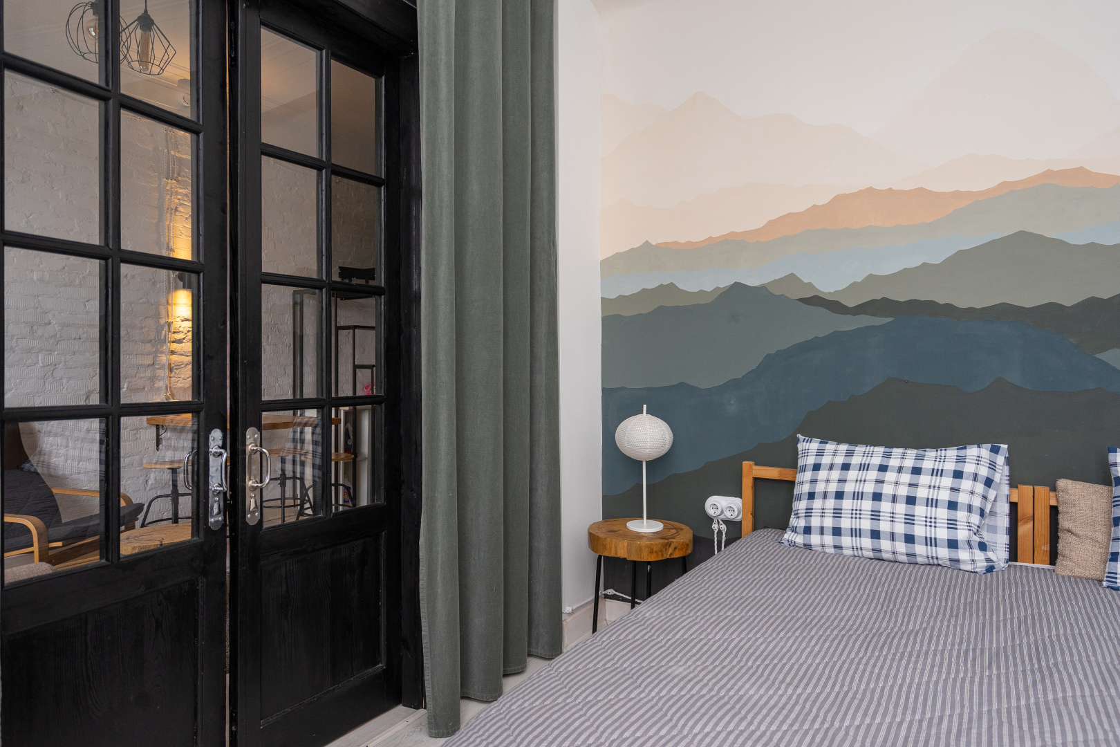 Квартира Двухуровневая с Сауной и Камином