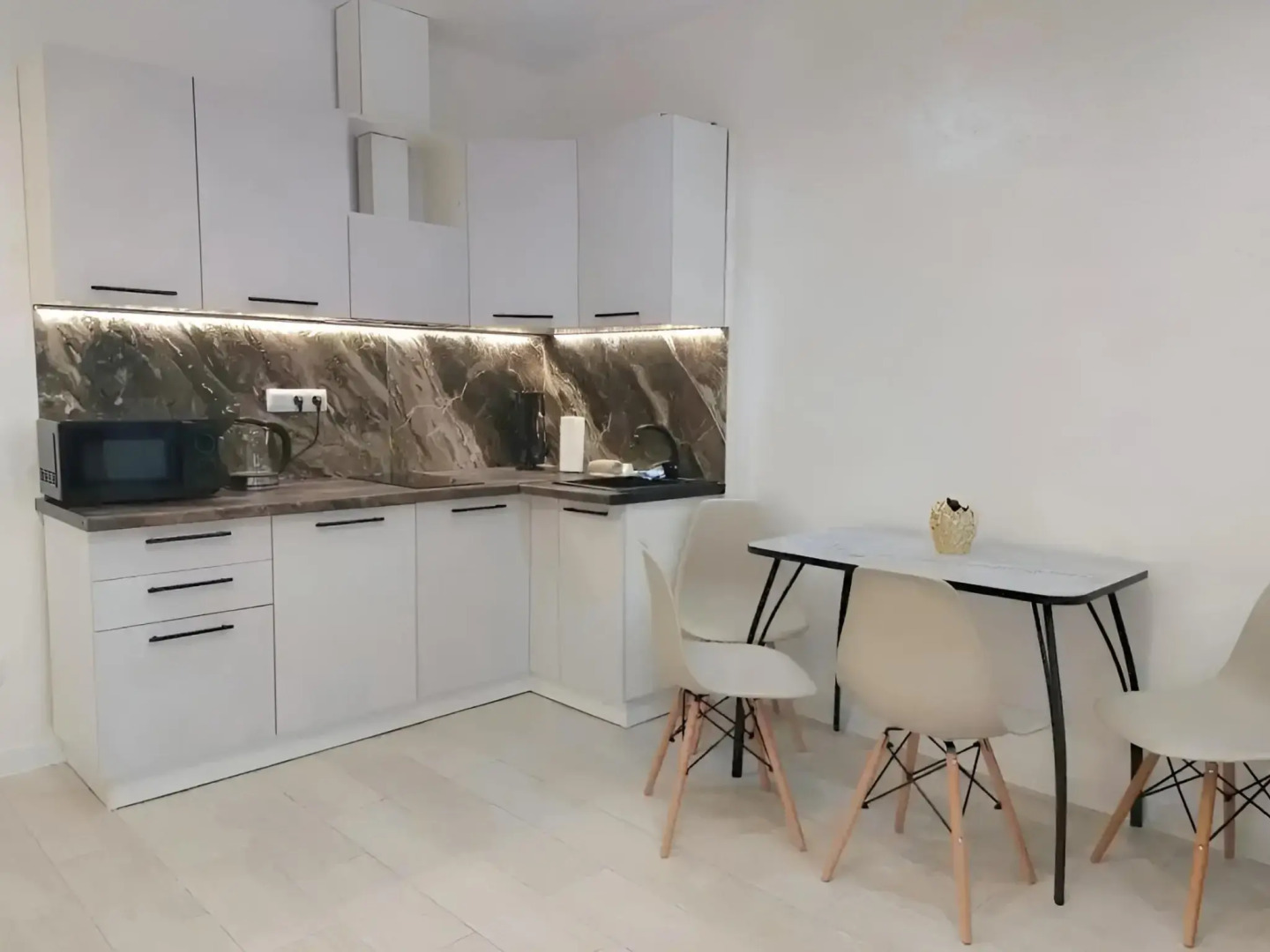 Апартаменты Войсковая 4/12