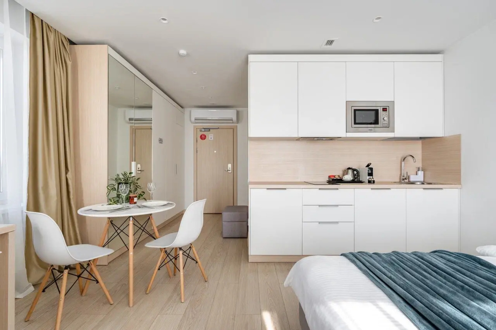 Апартаменты Family Apartment с панорамным видом на город