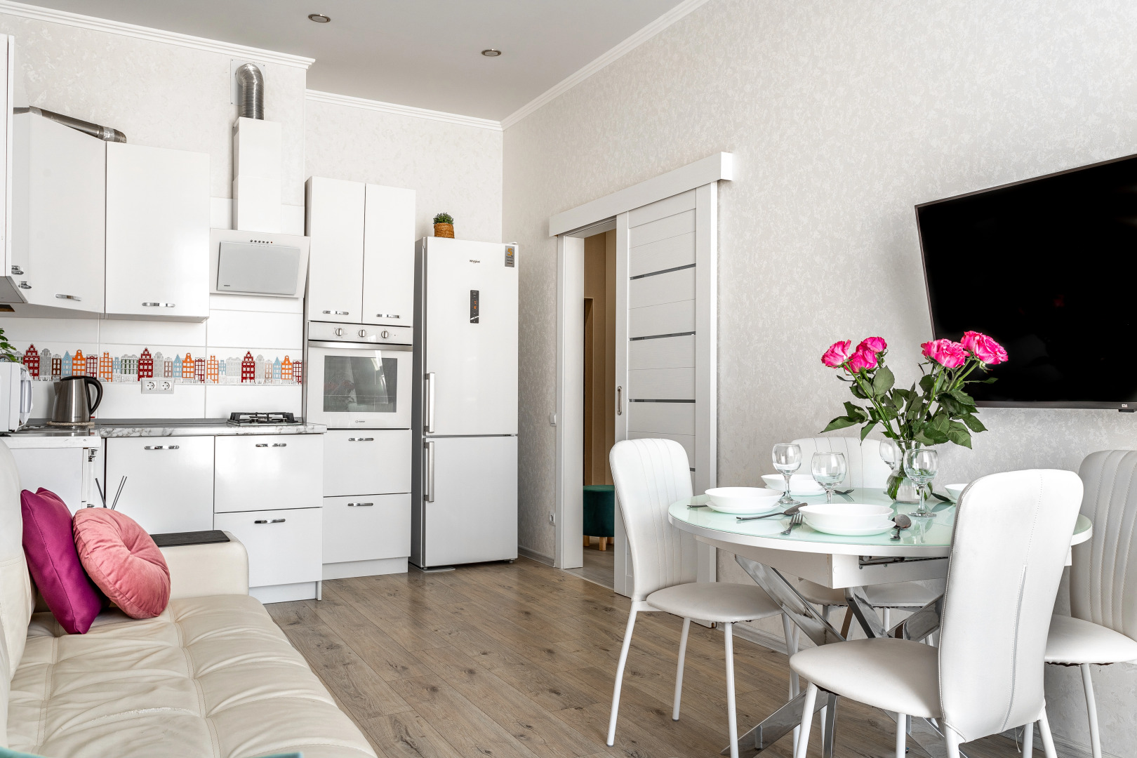 Квартира Просторная в Живописном Районе от Home Group apartments