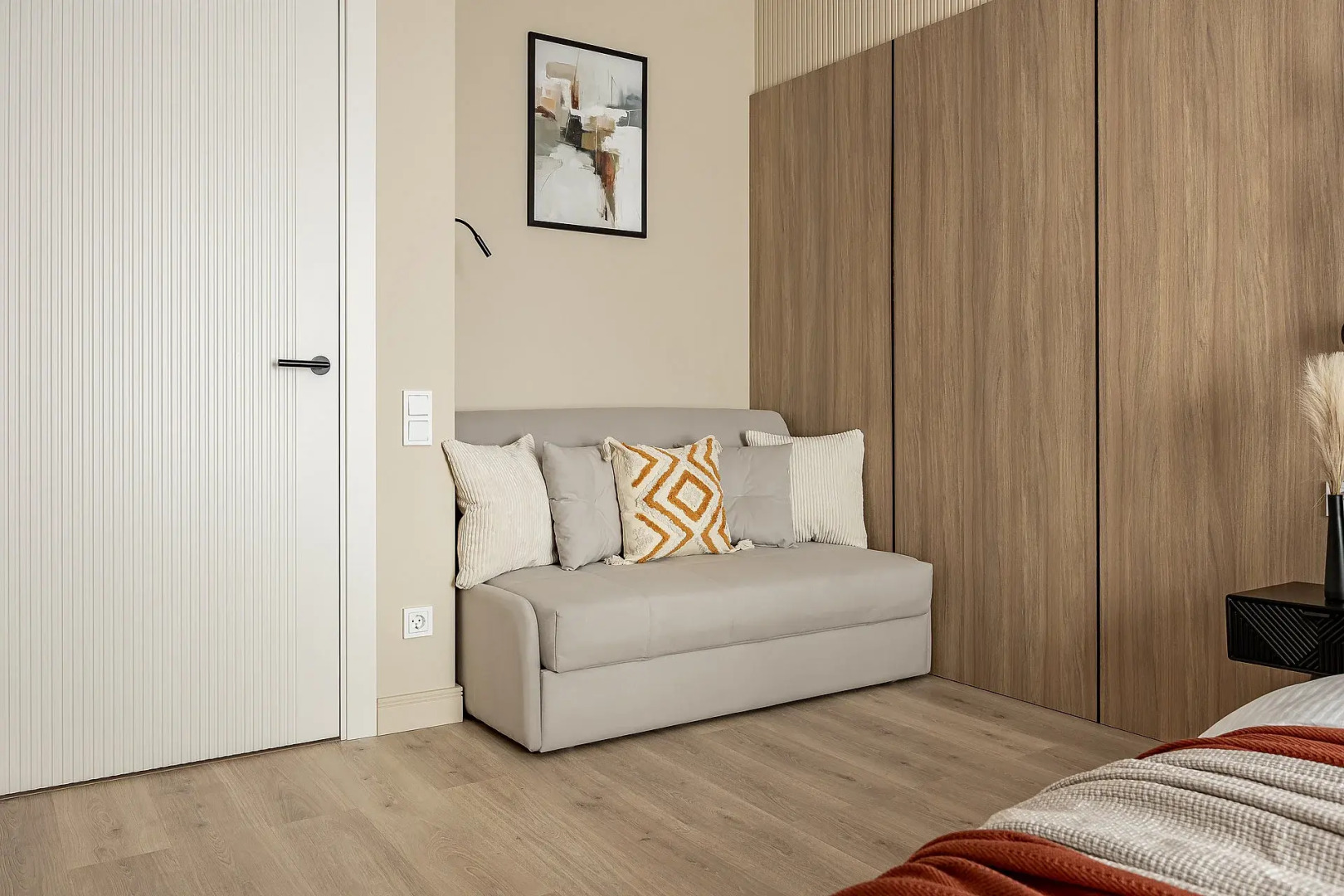 Апартаменты новые в центре Сова-Дом