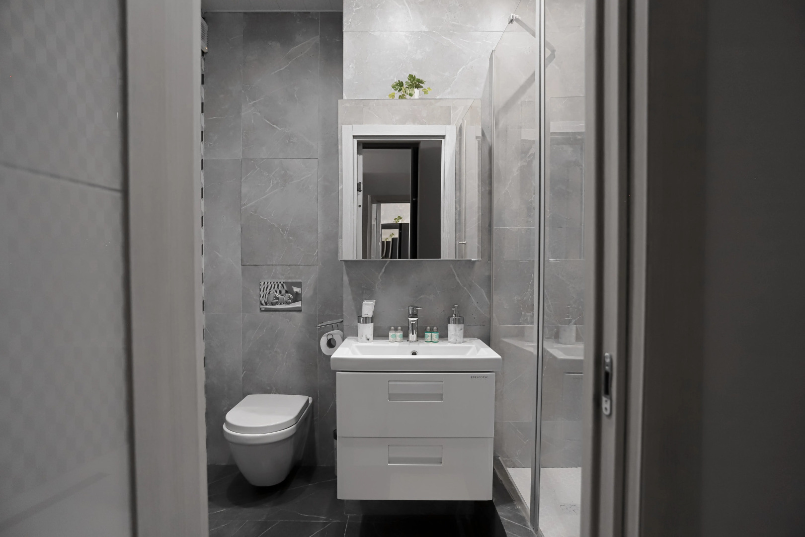 Апартаменты Lalapart Aristocrat с рабочим столом в ЖК Савеловский Сити