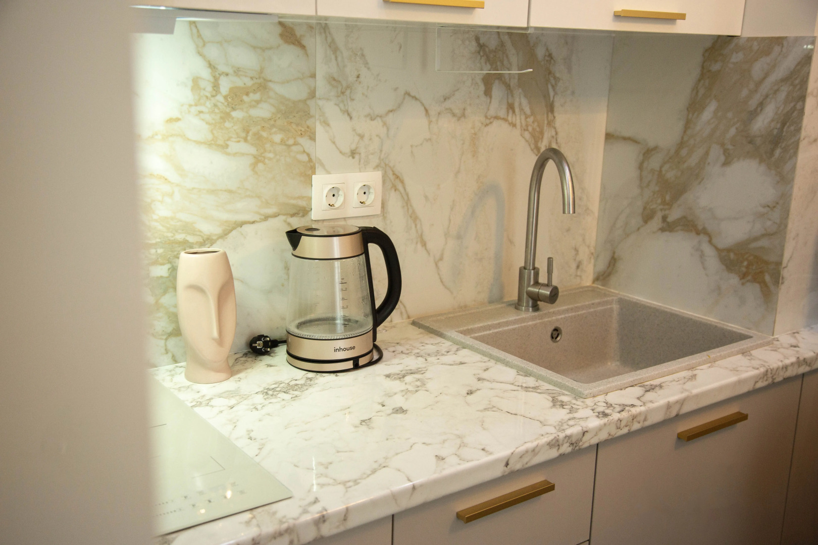 Квартира Студия с Дизайнерским Ремонтом на Черноморском Побережье