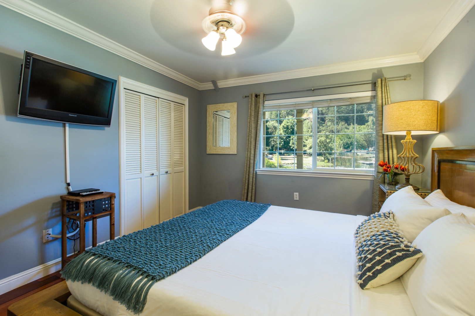 Отель The Lodge at Blue Lakes