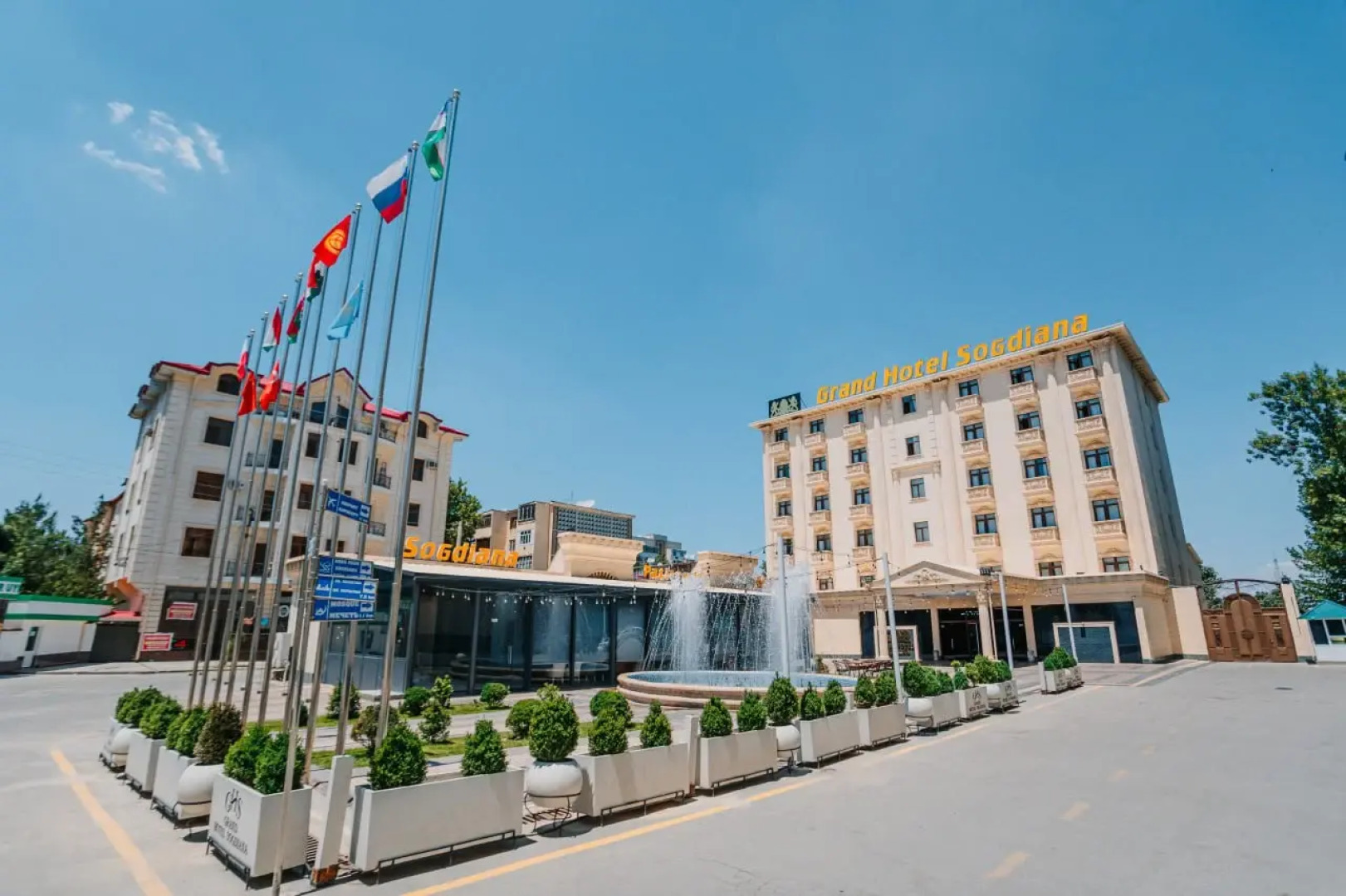 Отель Grand Hotel Sogdiana