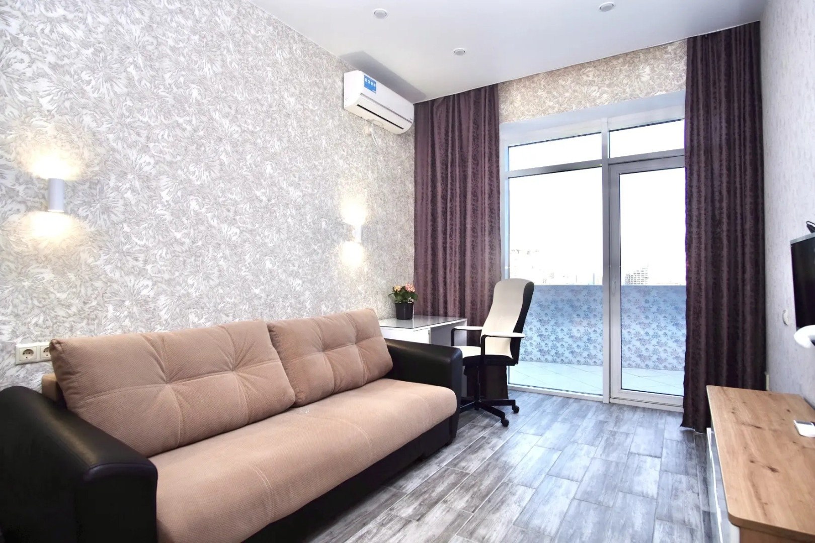 Апартаменты просторные в топовой локации Сочи у Морпорта